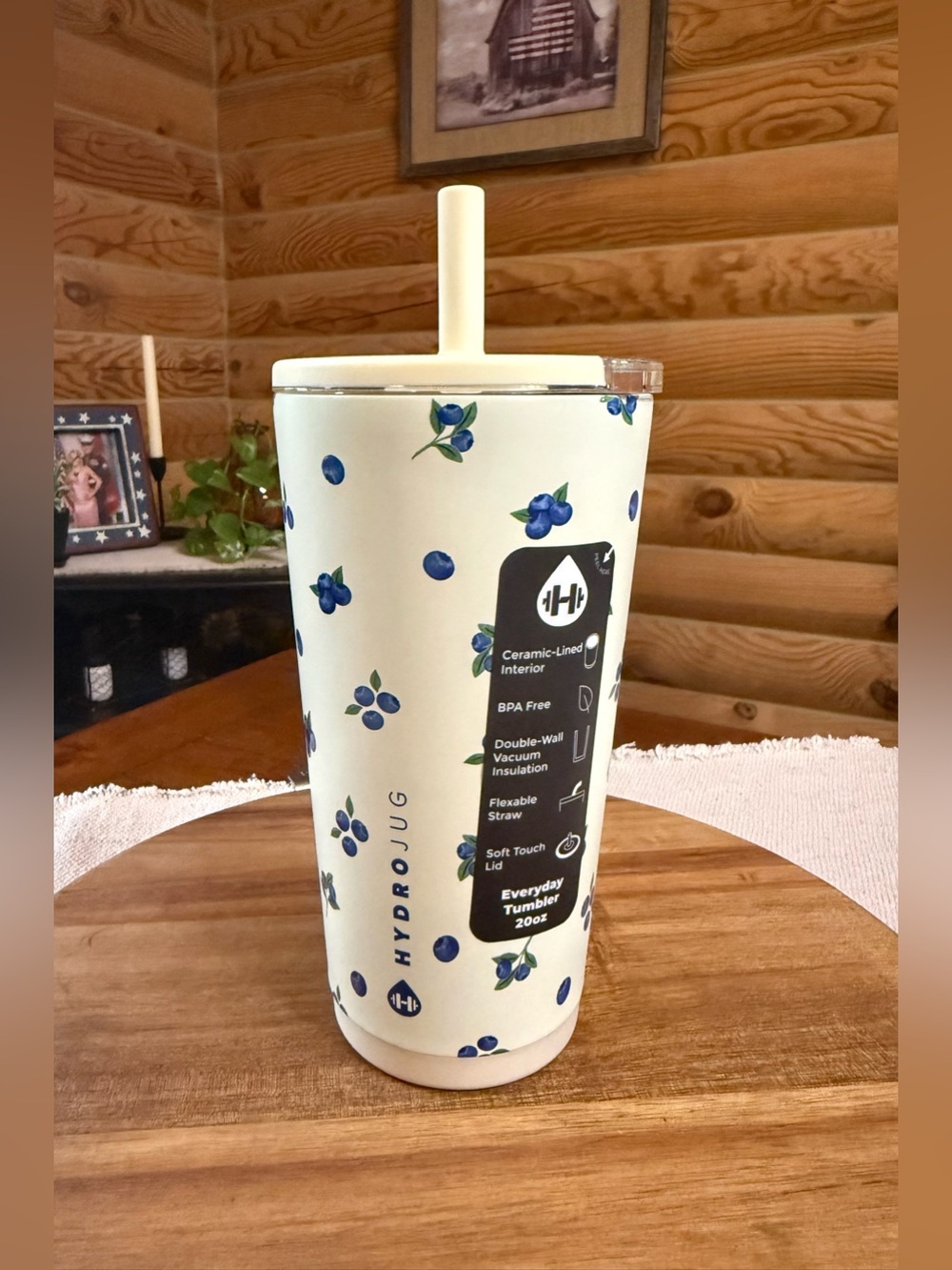 FRESHLY PICK’D Blueberries HydroJug 20oz Everyday Tumbler